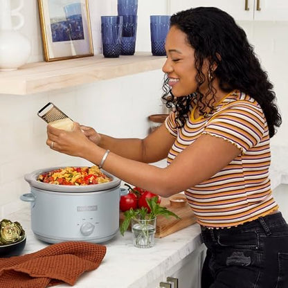 Crock-Pot 4.5 Quart Manual Slow Cooker – Macaroon Blue (Classic 21)